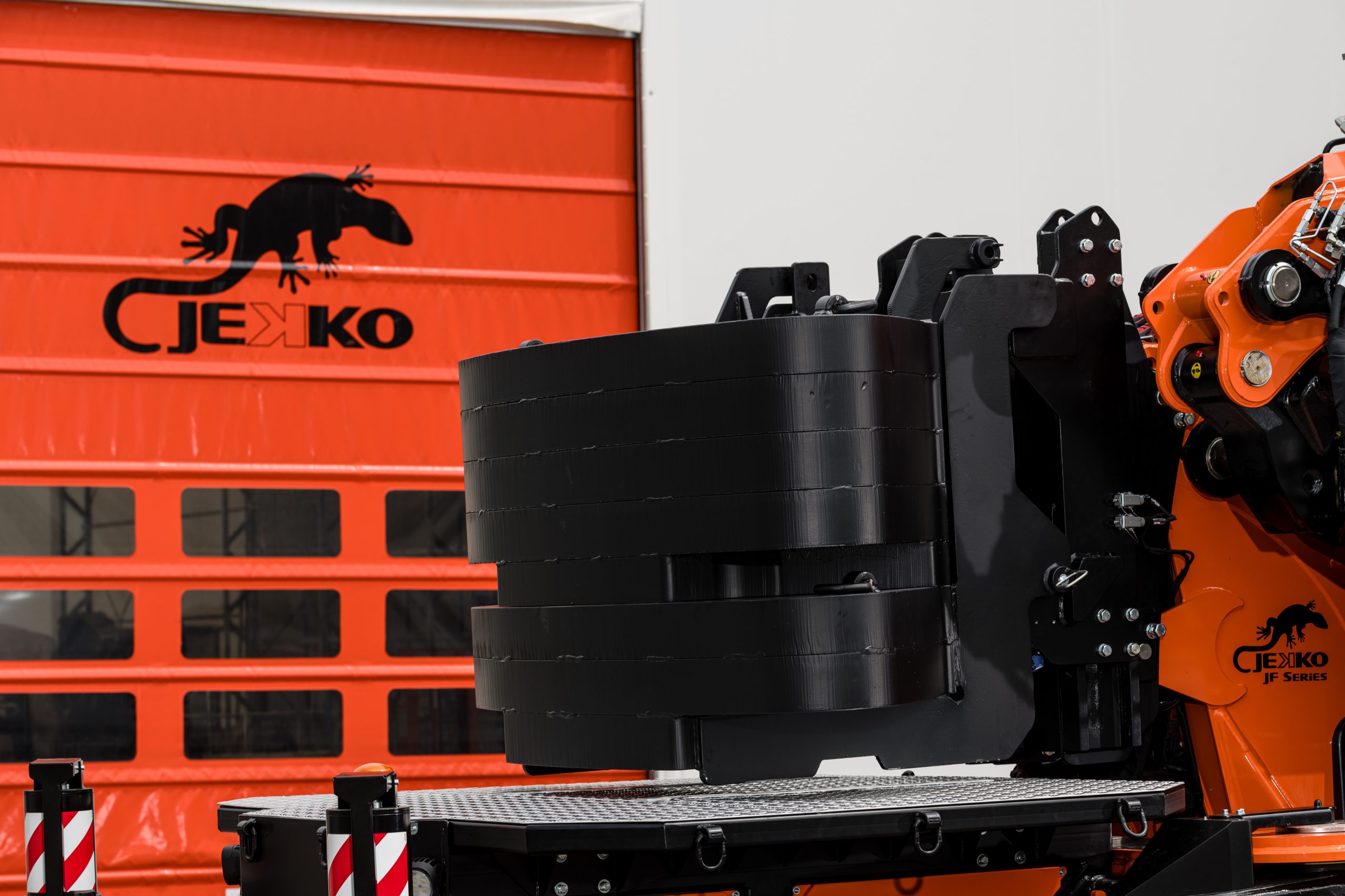 SELVAVSETTBAR MOTVEKT