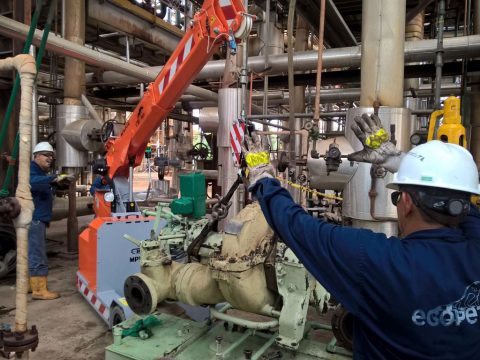 Oljeindustri, kjemisk industri, gruvedrift, forsvaret