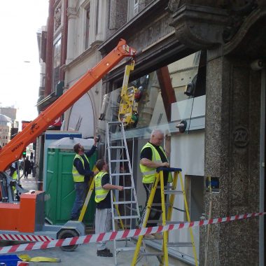 
												Sektor:Montering av glass												